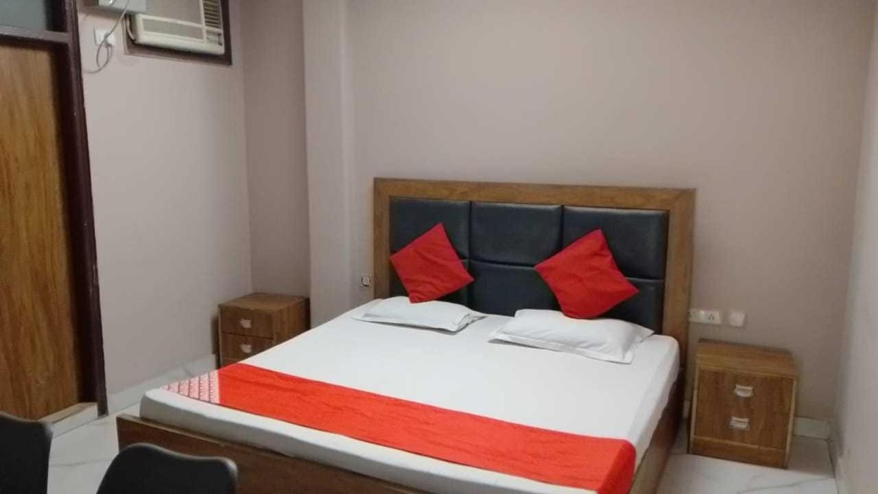 Townhouse Golden King Hotel Ню Делхи Екстериор снимка