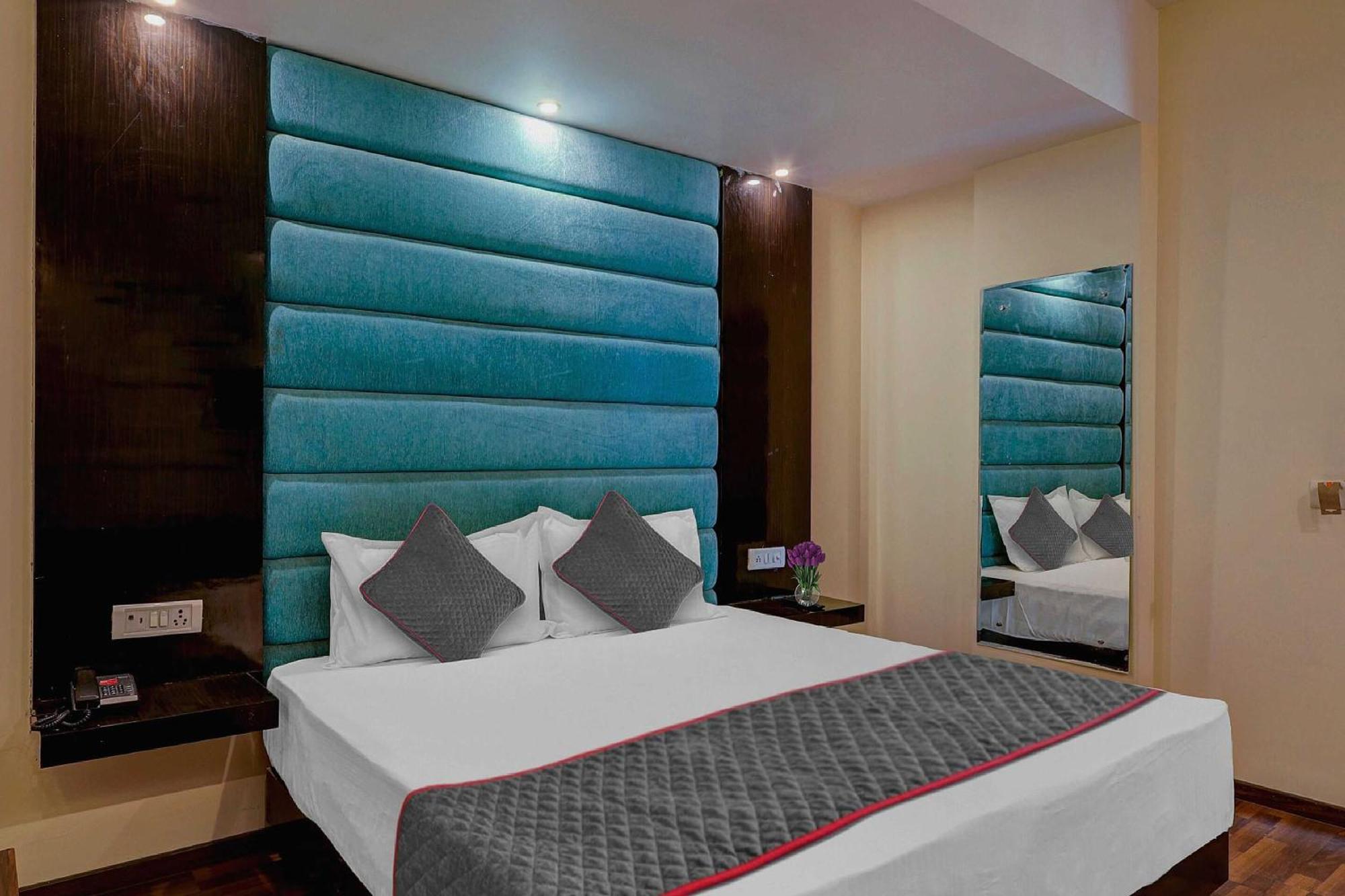 Townhouse Golden King Hotel Ню Делхи Екстериор снимка